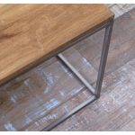 Mesa baja o ratona rectangular en madera petiribí o paraíso con patas de hierro de diseño escandinavo industrial minimalista