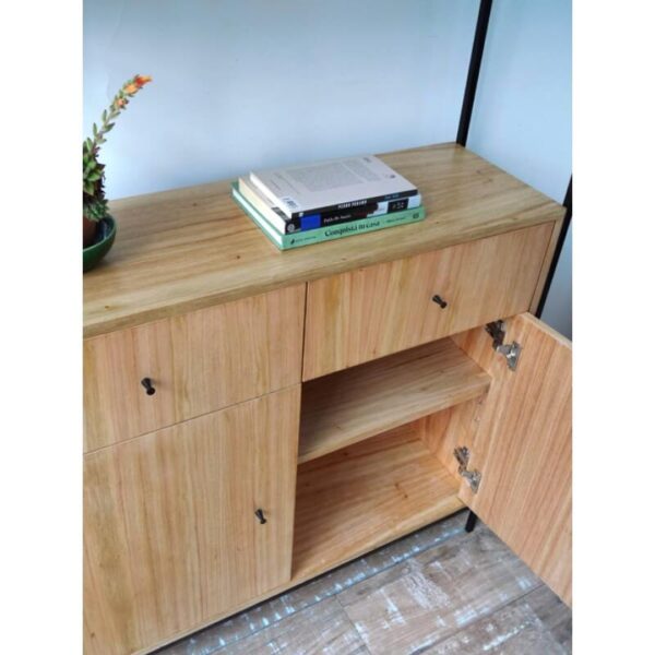 Aparador o vajillero madera paraíso o petiribí y hierro diseño minimalista.