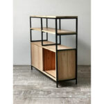 Aparador de tv o vajillero para living en madera paraíso y hierro diseño minimalista.