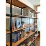 Biblioteca compuesta o modular de tv de madera paraíso y hierro