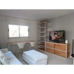 Biblioteca compuesta o modular de tv de madera paraíso y hierro