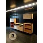 Biblioteca compuesta o modular de tv de madera paraíso y hierro
