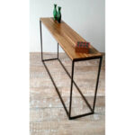 Consola o recibidor minimalista en madera petriribí o paraíso y hierro