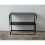 Consola o recibidor minimalista en chapa y hierro