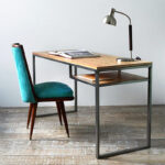 Escritorio nórdico minimalista en madera guatambú petiribí o paraíso con patas de hierro