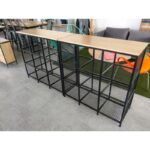 Mesa de trabajo escritorio coworking en madera petiribí o paraíso con patas de hierro de diseño industrial minimalista