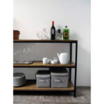 Consola o aparador en madera paraíso o petiribí y hierro diseño minimalista.