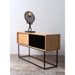 Consola o aparador en madera paraíso o petiribí y hierro diseño minimalista.