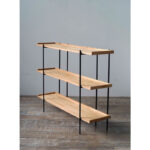 Aparador o vajillero madera paraíso o petiribí y hierro diseño minimalista.