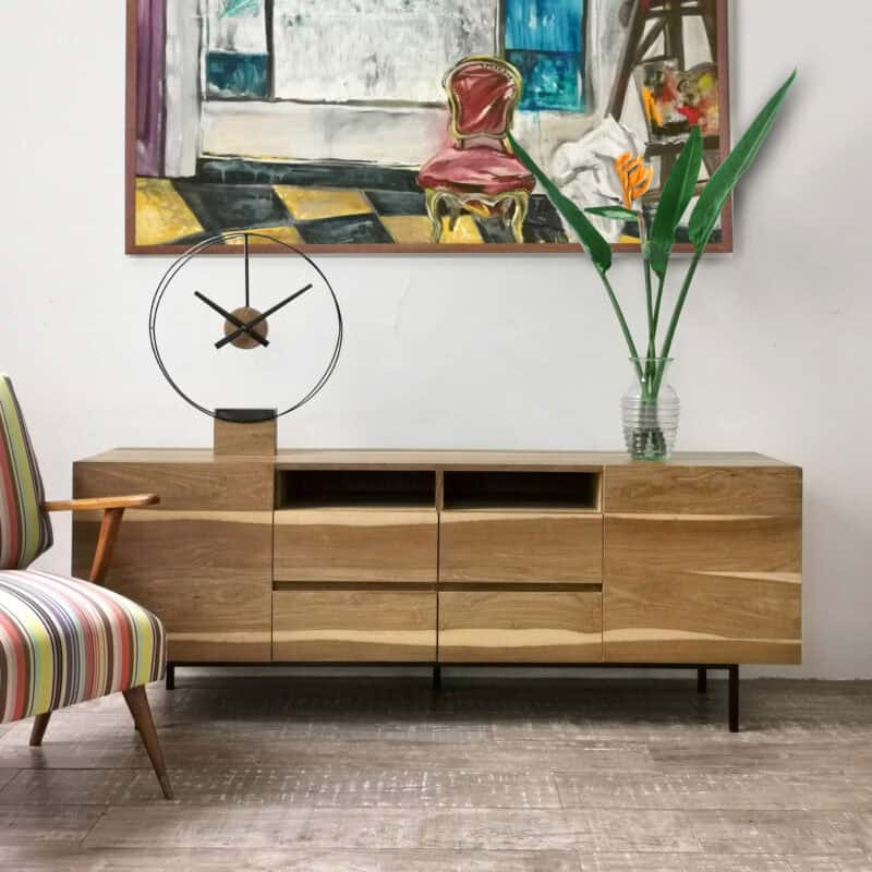 Aparador Kioto 180 en madera natural con diseño moderno y funcional.
